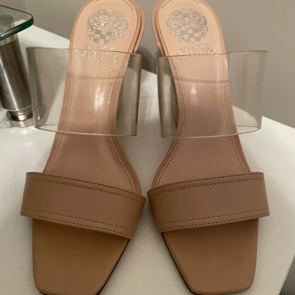 Vince Camuto Nude heels/clear strap size 7